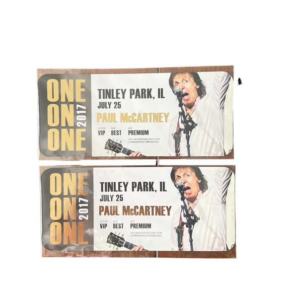 2017 Paul McCartney One on One Tour tickets and badge - Picture 2 of 5